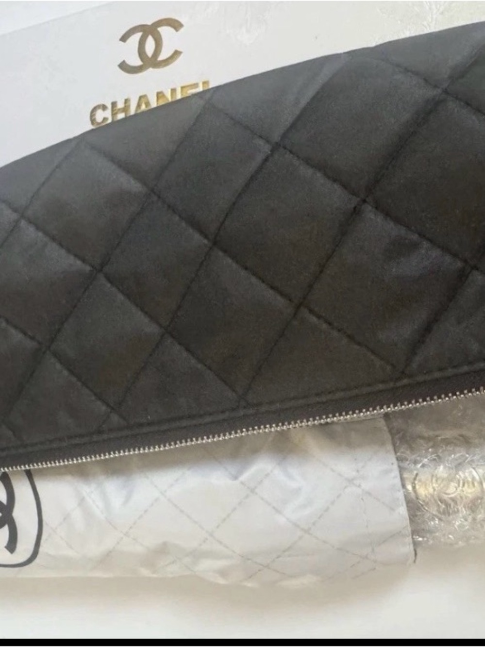 CHANEL Black and Cream Logo Compact Umbrella - Picture 5 of 6